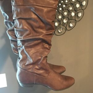 High Light brown boots 👢✨